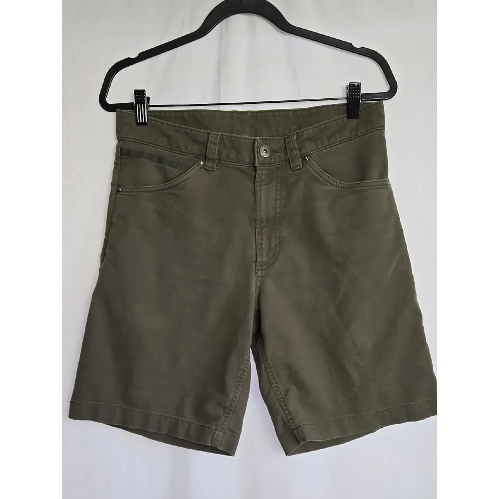 The North Face Olive Green Flat-Front Men's Shorts